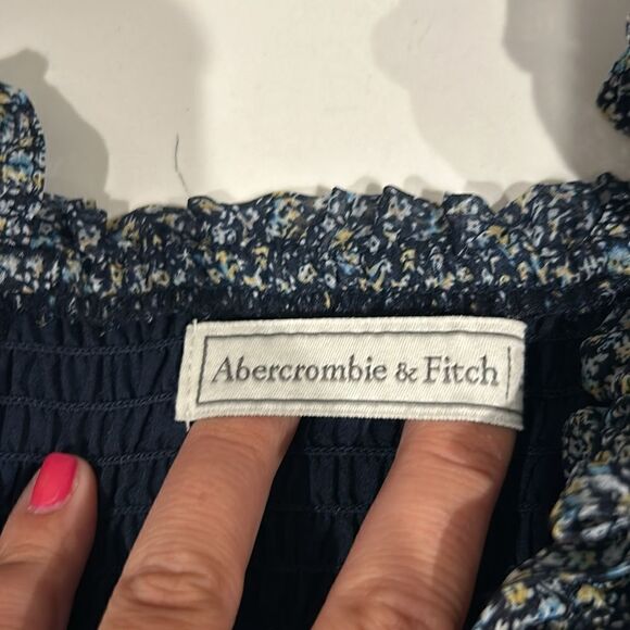 Abercrombie & Fitch Smocked Tank Top, Size XS - Picture 7 of 8